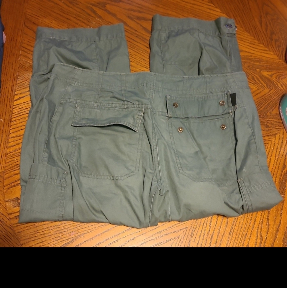 Patagonia cargo capri pants - Picture 2 of 3